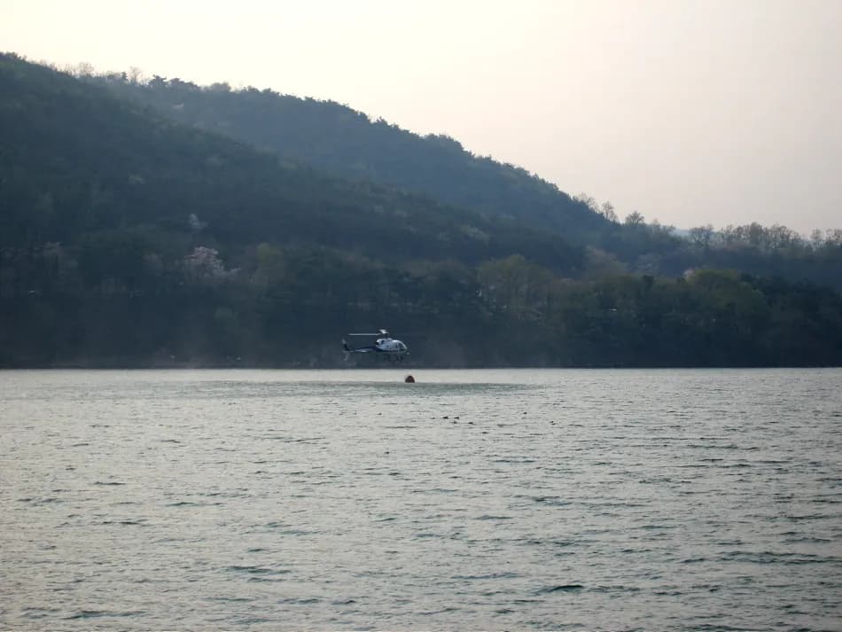 바쁜 소방헬리콥터