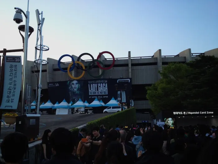 120427 - 레이디 가가 내한 공연, 잠실 주경기장