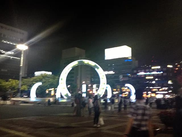 부산에 갔다 왔다.