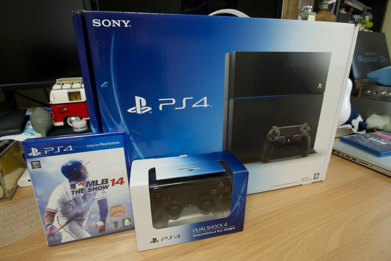 SONY PLAYSTAION 4 : 첫 게임기 구입