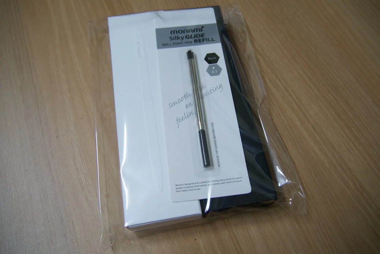 monami 153 BLACK &amp;WHITE Metal 볼펜